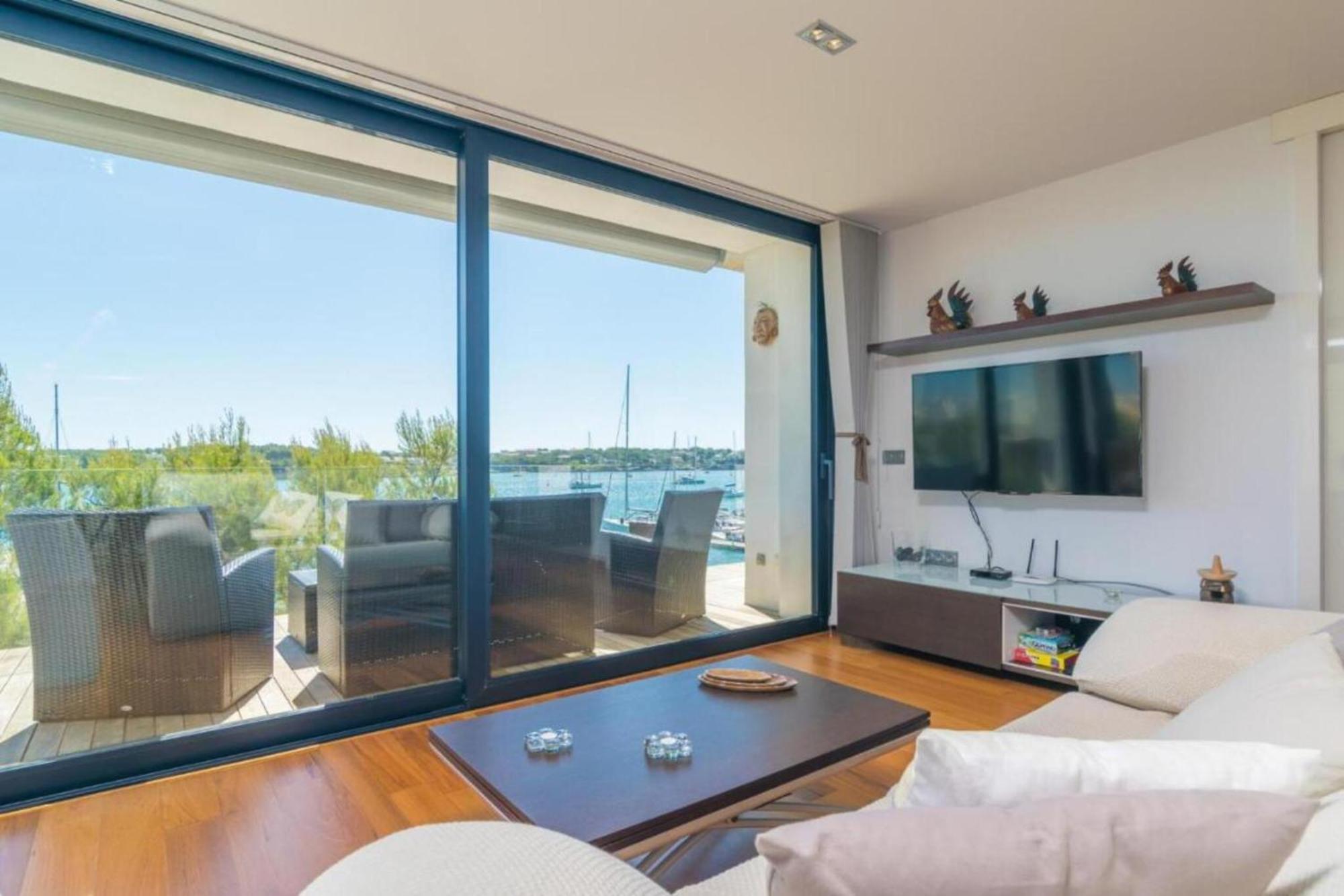 Apartment Llevant
