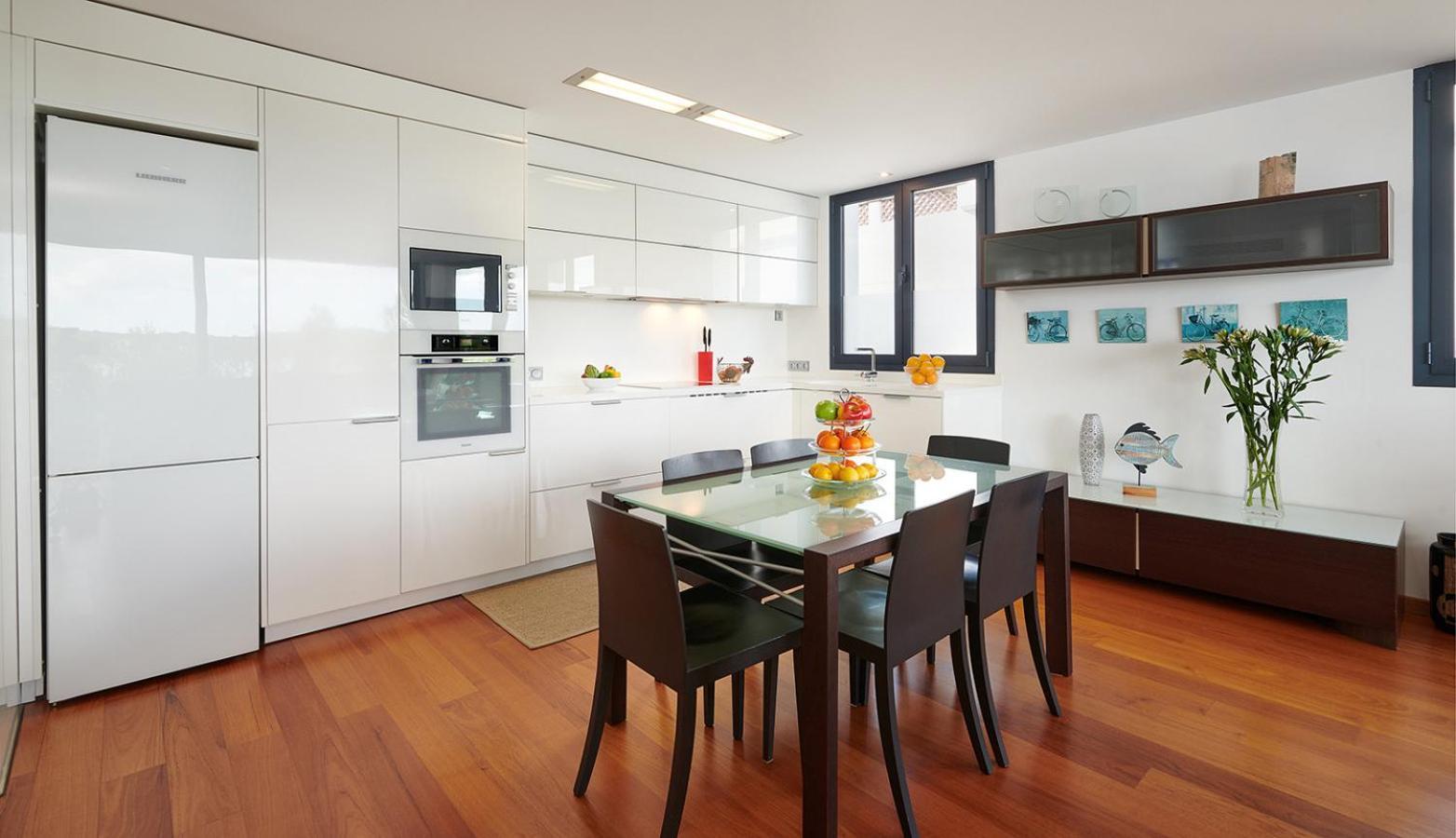 Llevant Apartment *