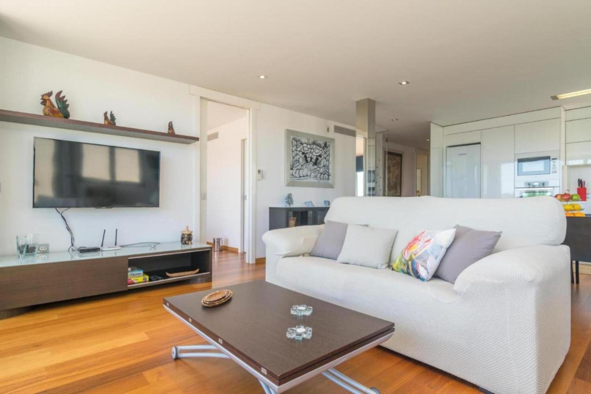 Llevant Apartment *