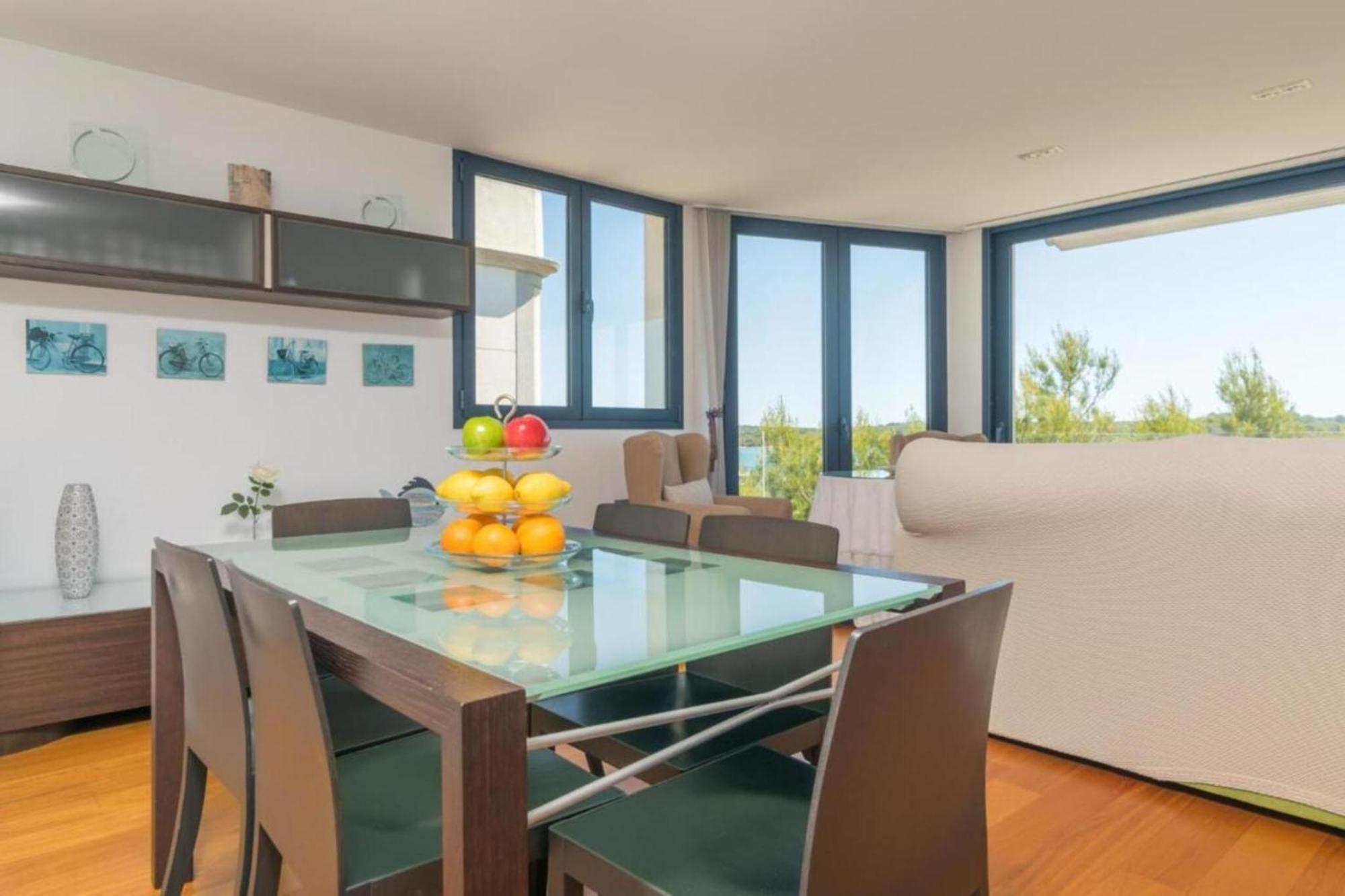 Apartment Llevant
